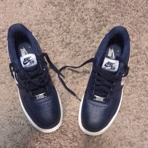 Nike💥 AlR FORCE-1”(AUTHENTIC)🔥Dark Blue & white souL (Sz6.5Y)=(women Sz.8)